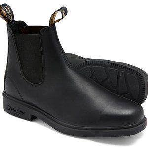 Blundstone Water Resistant Black Leather Chelsea Boot (Men’s 7/Women’s 9)